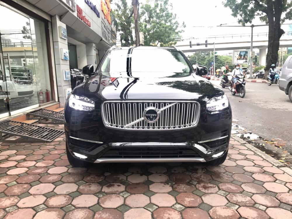 Volvo XC90 T6 Inscription 2017 - Bán ô tô Volvo XC90 AWD năm sản xuất 2017, full option giá tốt. LH: 0912.86.75.71