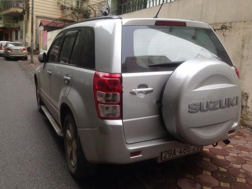 Suzuki Vitara 2011 - Bán Suzuki Vitara sản xuất 2011, màu bạc, nhập khẩu nguyên chiếc, giá 552tr