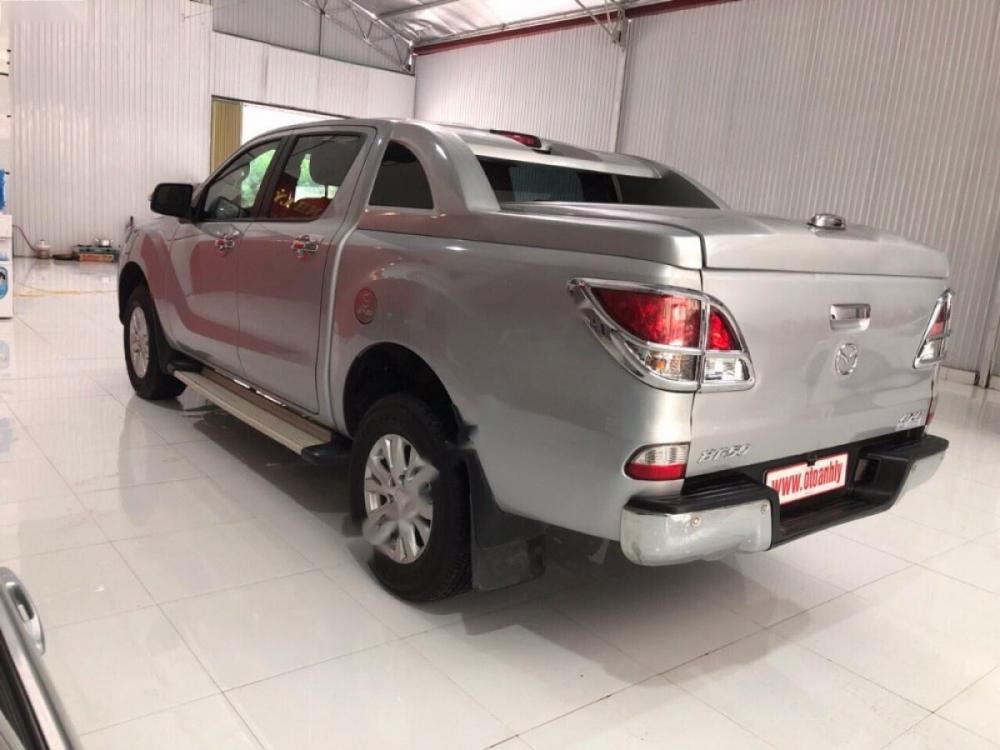 Mazda BT 50 2015 - Cần bán lại xe Mazda BT 50 đời 2015, màu bạc, nhập khẩu  