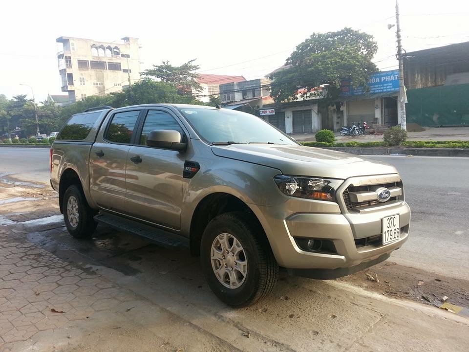 Ford Ranger XLS - AT 2015 - Bán ô tô Ford Ranger XLS - AT 2015, màu vàng, xe nhập