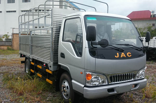2017 - Xe tải JAC 5 tấn/Xe tải JAC 4T95, giá chỉ 378 triệu