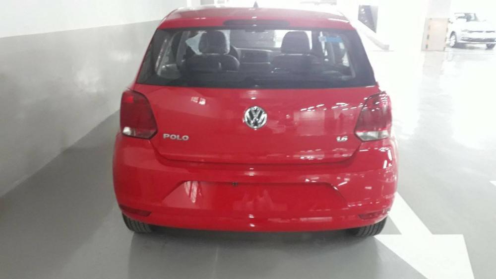 Volkswagen Polo E 2018 - Cần bán Volkswagen Polo E sản xuất 2018, màu đỏ, nhập khẩu nguyên chiếc giá cạnh tranh