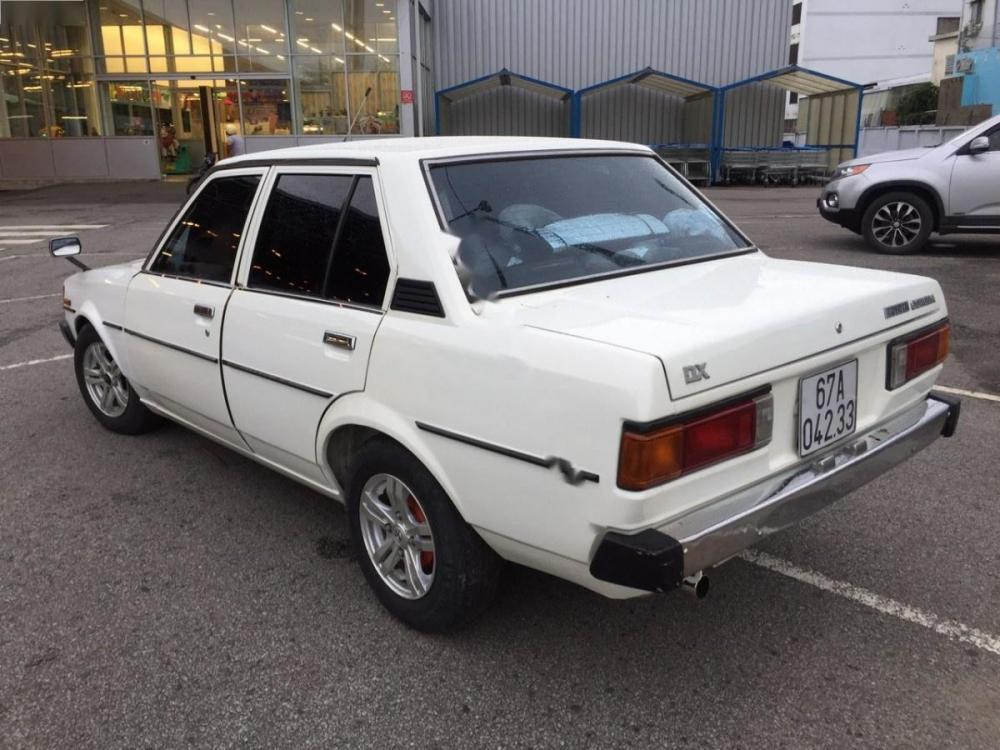 Toyota Corolla 1990 - Cần bán gấp Toyota Corolla đời 1990, màu trắng, xe nhập, giá 115tr