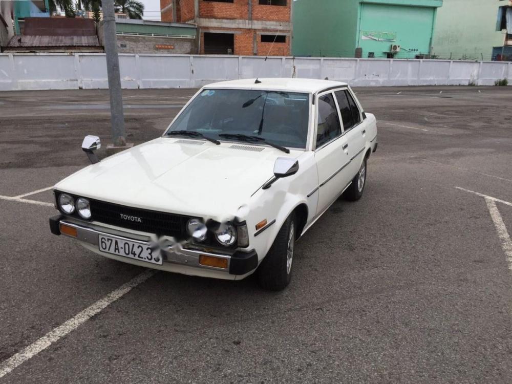 Toyota Corolla 1990 - Cần bán gấp Toyota Corolla đời 1990, màu trắng, xe nhập, giá 115tr