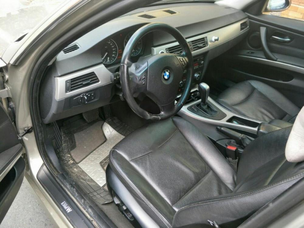 BMW 3 Series 320i 2007 - Bán ô tô BMW 3 Series 320i sản xuất năm 2007, màu nâu, xe nhập