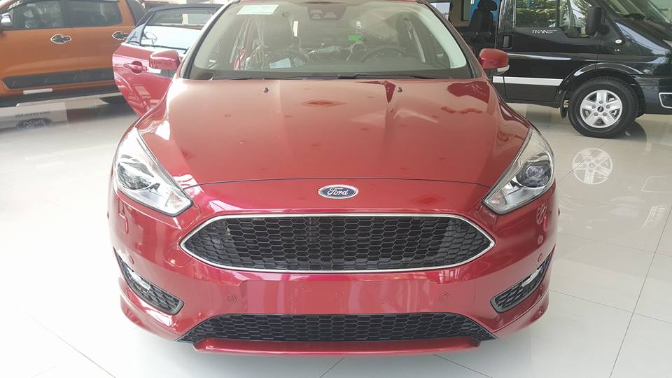 Ford Focus Sport 2018 - Bán xe Focus mới, động cơ Ecoboost, hộp số mới, giá hấp dẫn cùng nhiều khuyến mãi