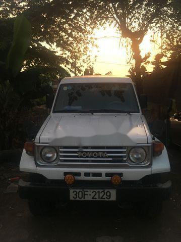 Toyota Land Cruiser 1989 - Bán Toyota Land Cruiser sản xuất năm 1989, màu trắng, nhập khẩu 