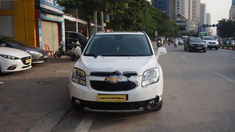 Chevrolet Orlando LTZ 1.8 AT 2016 - Bán Chevrolet Orlando LTZ 1.8 AT sản xuất năm 2016, màu trắng