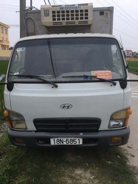 Hyundai HD 1999 - Bán xe Hyundai HD năm sản xuất 1999, màu trắng, nhập khẩu nguyên chiếc, giá chỉ 172 triệu