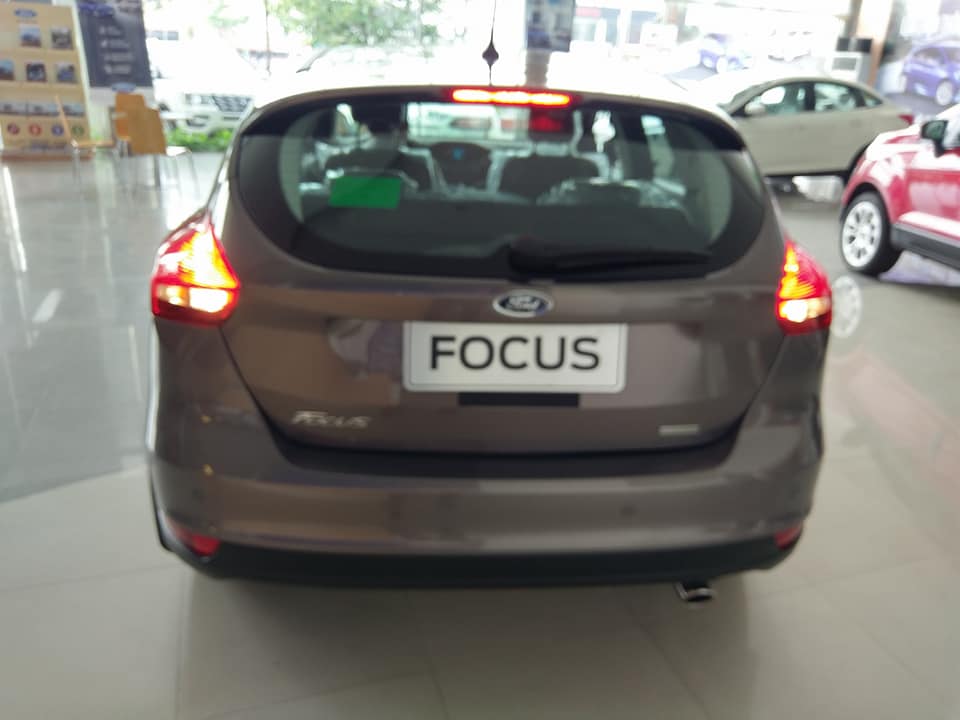 Ford Focus Trend 2018 - Bán Ford Focus Trend giảm giá cực sốc, liên hệ 0935.389.404 Đà Nẵng Ford