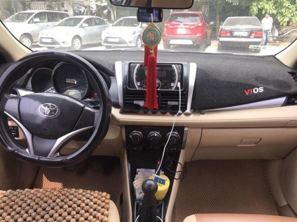 Toyota Vios 1.5E 2011 - Chính chủ bán xe Toyota Vios 1.5E sản xuất năm 2011, màu đen