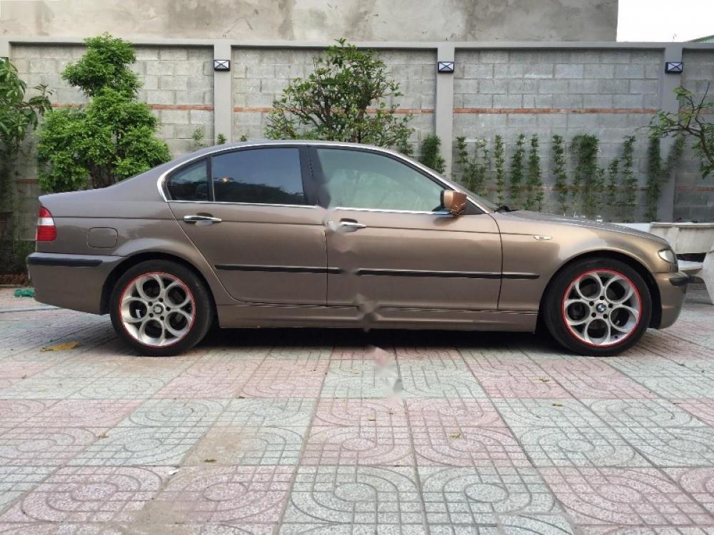 BMW 3 Series 318i 2005 - Bán BMW 3 Series 318i đời 2005, màu nâu  