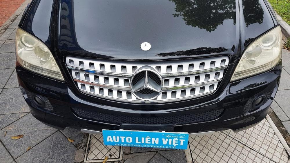 Mercedes-Benz ML Class 2006 - Cần bán gấp Mercedes đời 2006, màu đen