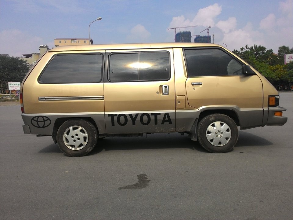 Toyota Van 1994 - Bán ô tô Toyota Van sản xuất năm 1994, màu vàng, nhập khẩu