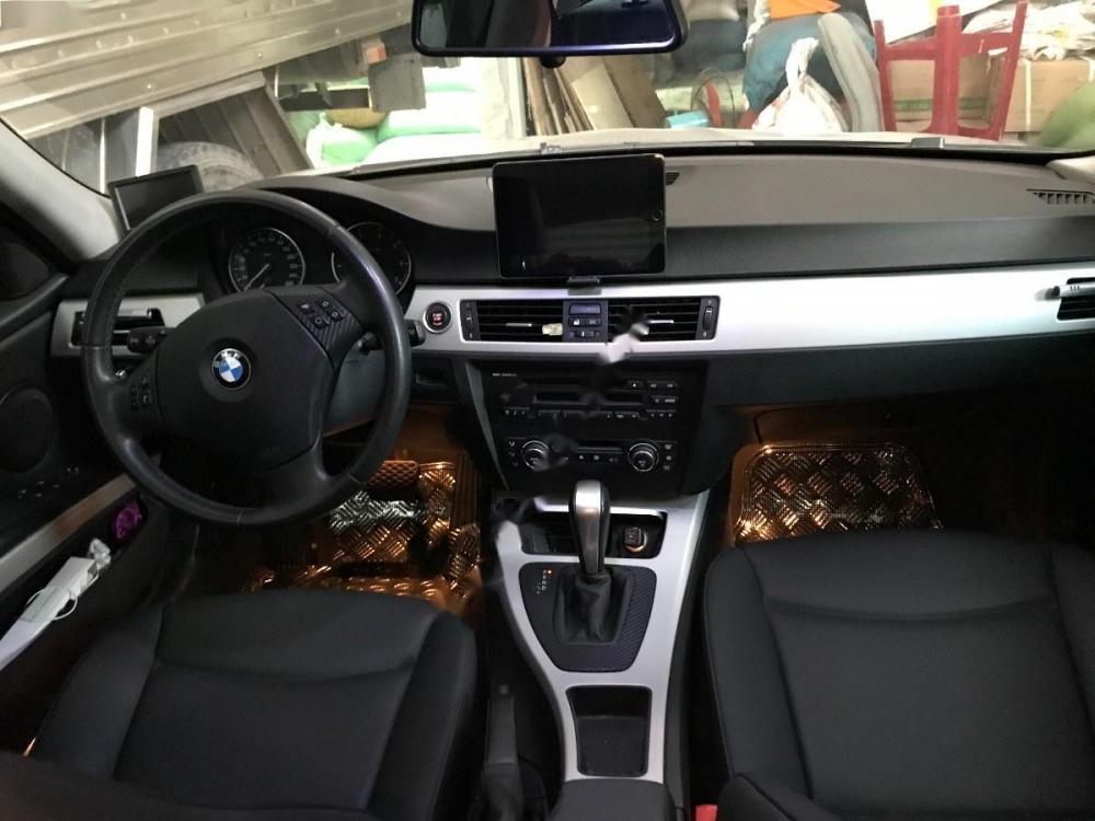 BMW 3 Series 320i 2009 - Bán BMW 3 Series 320i đời 2009, màu xám, xe nhập