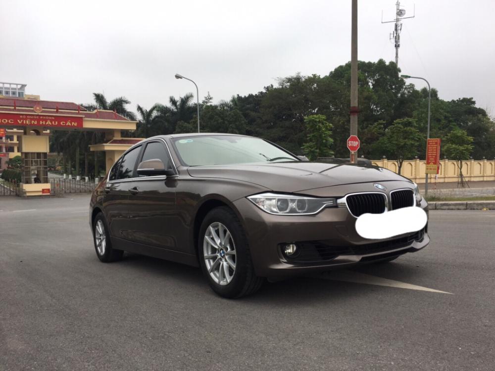 BMW 3 Series 320i 2013 - Cần bán BMW 320i đời 2013 xe nhập khẩu, giá cực tốt