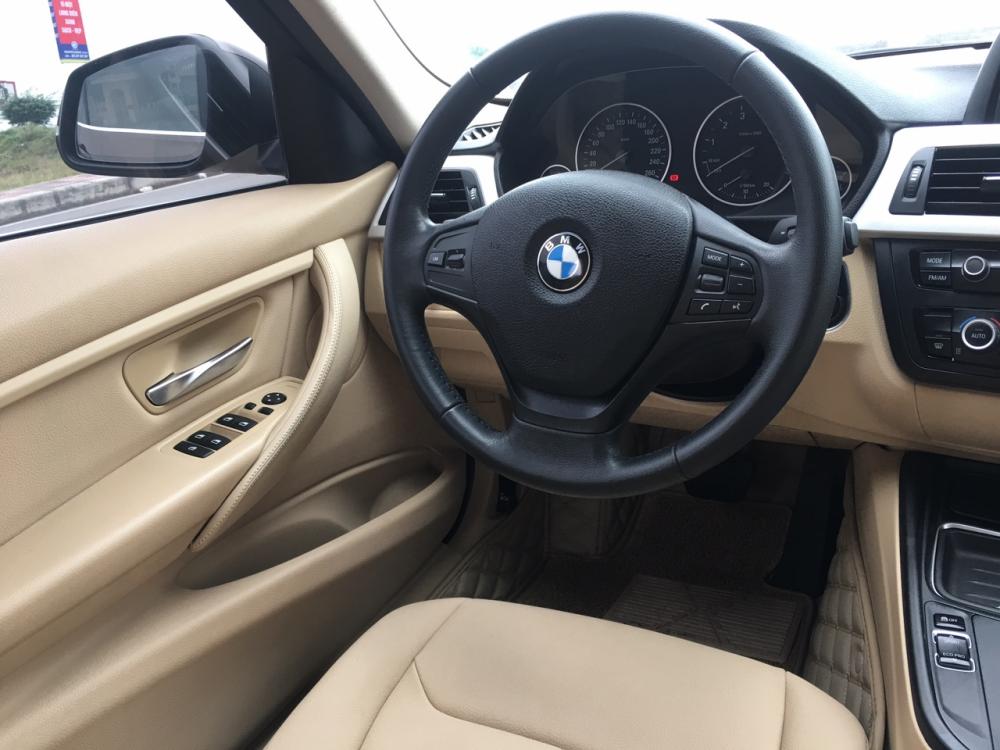 BMW 3 Series 320i 2013 - Cần bán BMW 320i đời 2013 xe nhập khẩu, giá cực tốt