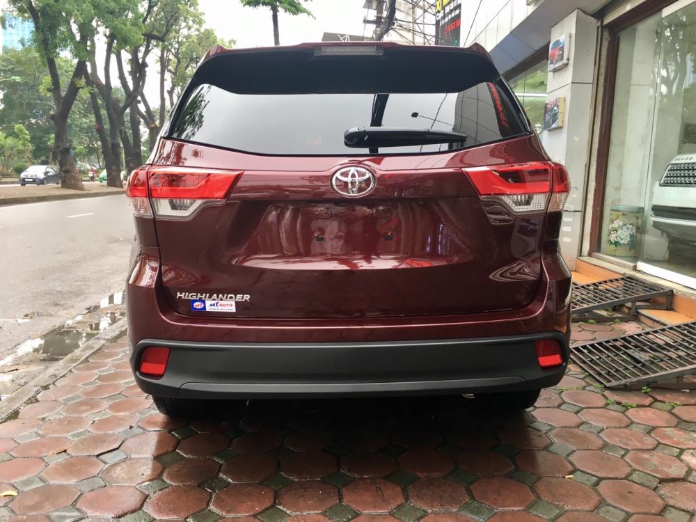 Toyota Highlander LE 2.7 2018 - Cần bán xe Toyota Highlander LE 2.7 đời 2018, màu đỏ, nhập khẩu