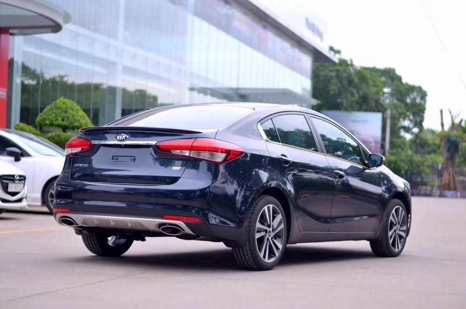 Kia Cerato 1.6 MT 2018 - Kia Cerato 1.6 MT 2018- 530tr, vay ngân hàng 90%+ nhanh gọn