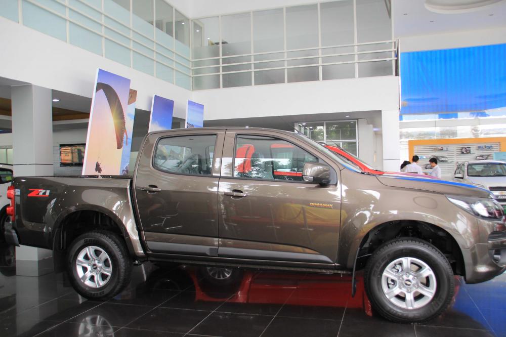 Chevrolet Colorado 2.5 2018 - Bán tải Mỹ Colorado nhập khẩu Thái Lan trả trước 150 triệu - ưu đãi đến 50 triệu, giá từ 594 triệu