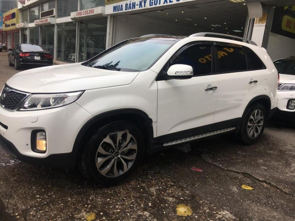 Kia Sorento 2.4L 2017 - Bán Kia Sorento 2.4L đời 2017, màu trắng số tự động 