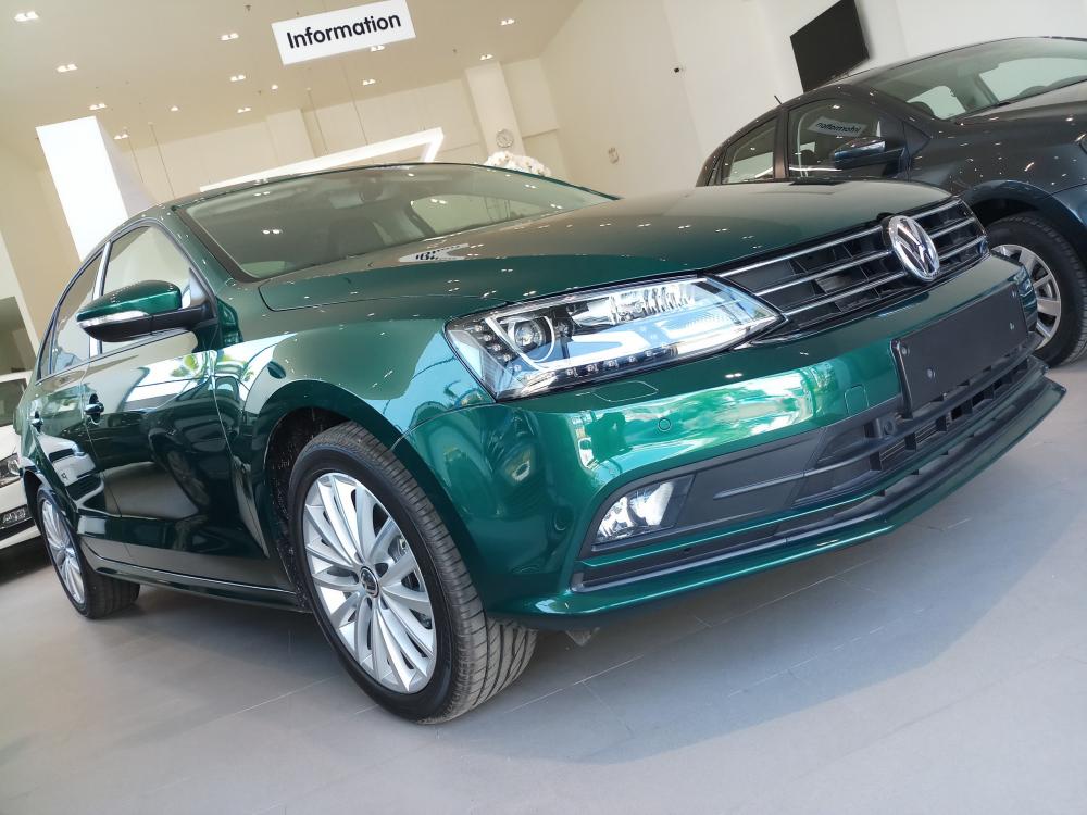 Volkswagen Jetta   2018 - Cần bán xe Volkswagen Jetta New đời 2018, màu xanh lục, nhập khẩu, giá chỉ 899 triệu