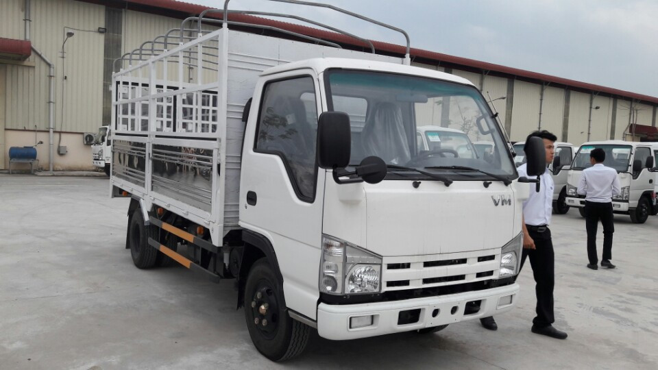 Isuzu G 2017 - Bán xe tải Isuzu VM 3.5 tấn, Vĩnh Phát 3.5 tấn, thùng bạt dài 4.3m, giá tốt, hỗ trợ trả góp cao, giao xe tận nhà