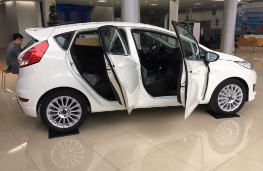 Ford Fiesta 2018 - Bán Ford Fiesta New 2018, đủ màu, xe giao ngay, giá tốt nhất thị trường, Hotline: 0938.516.017