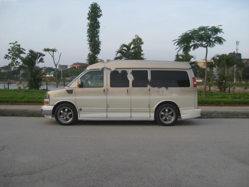 GMC Savana 2010 - Bán GMC Savana đời 2010, nhập khẩu số tự động