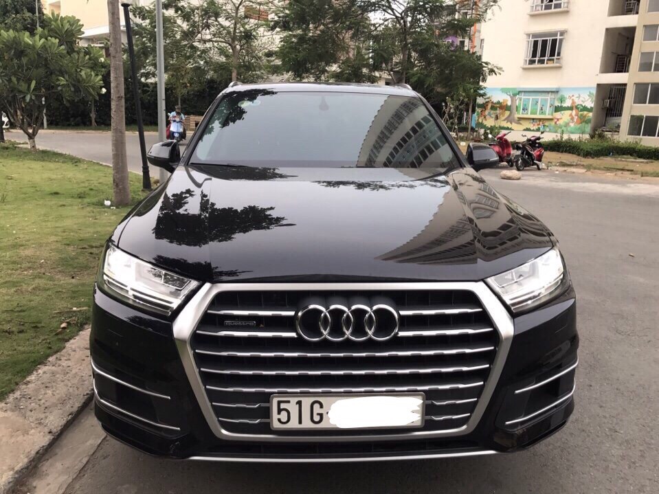 Audi Q7 2.0 2016 - Bán Audi 2.0 SX 2016, bản đủ mẫu mới nhất hiện nay cửa hít siêu lướt 6000km, bao test hãng(tiết kiệm 500 triệu)