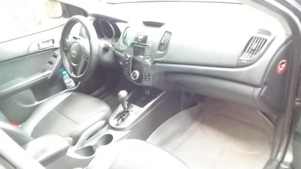 Kia Forte SLi 1.6 AT 2010 - Bán Kia Forte SLI 2010, màu đen, xe nhập chính chủ