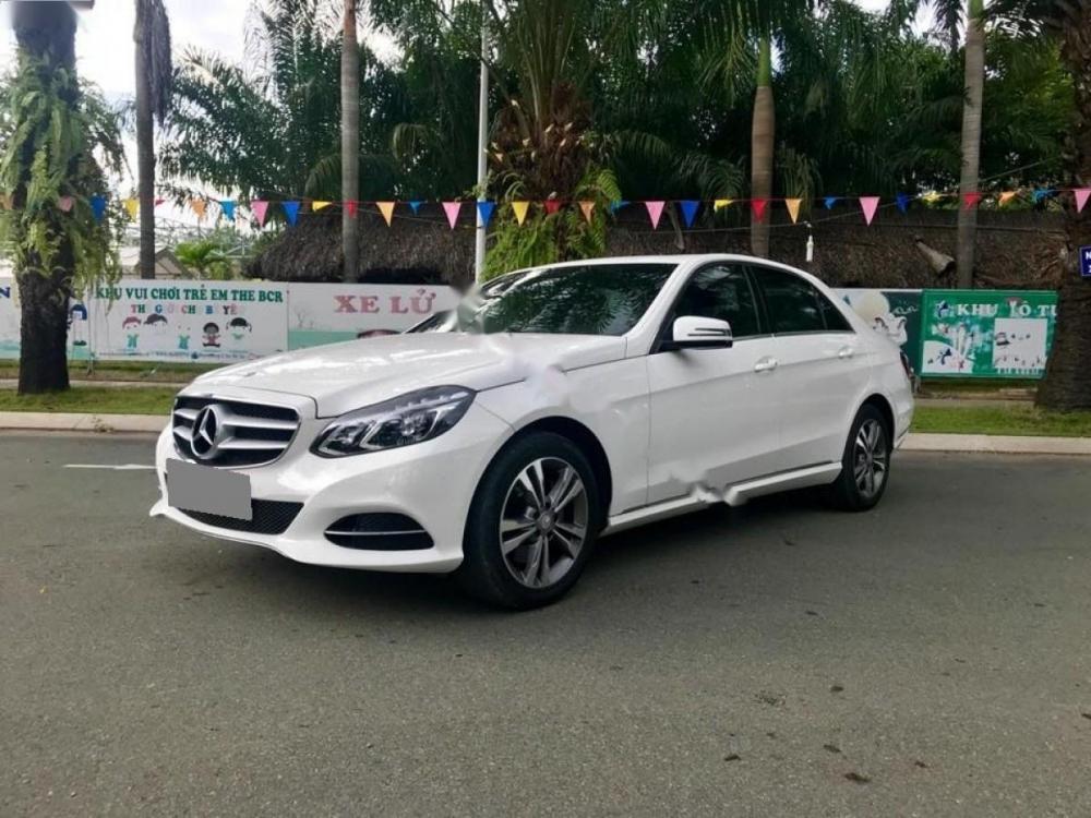 Mercedes-Benz E class E250 2015 - Bán Mercedes E250 sản xuất 2015, màu trắng