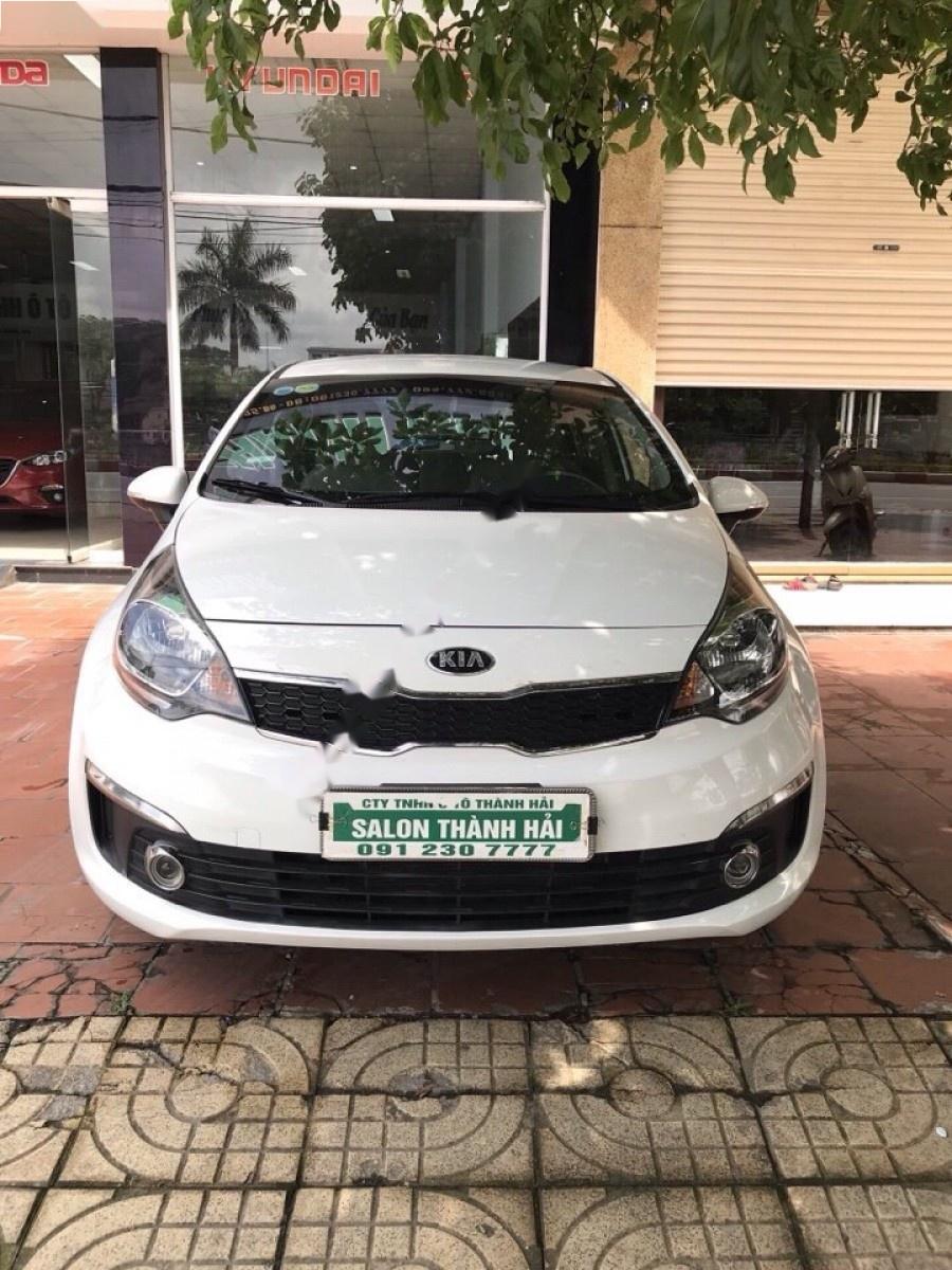 Kia Rio 1.4 AT 2015 - Cần bán gấp Kia Rio 1.4 AT đời 2015, màu trắng, nhập khẩu nguyên chiếc