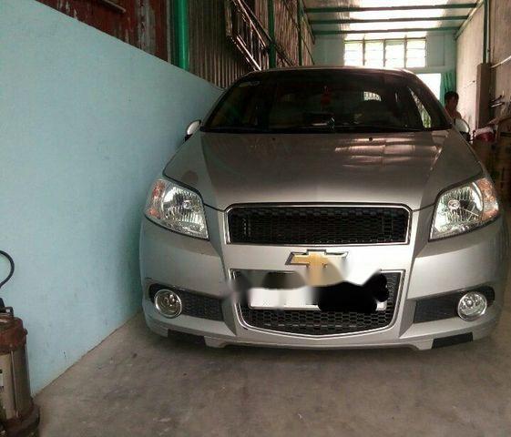 Chevrolet Aveo   LTZ 2016 - Cần bán lại xe Chevrolet Aveo LTZ đời 2016, màu bạc, giá chỉ 385 triệu