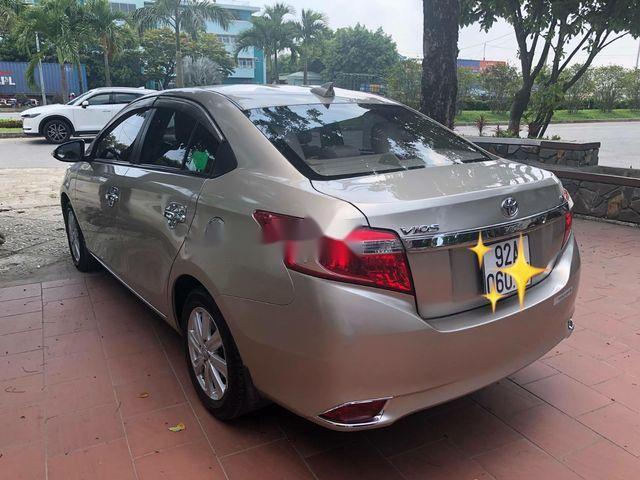 Toyota Vios 2016 - Cần bán lại xe Toyota Vios sản xuất 2016, màu bạc như mới