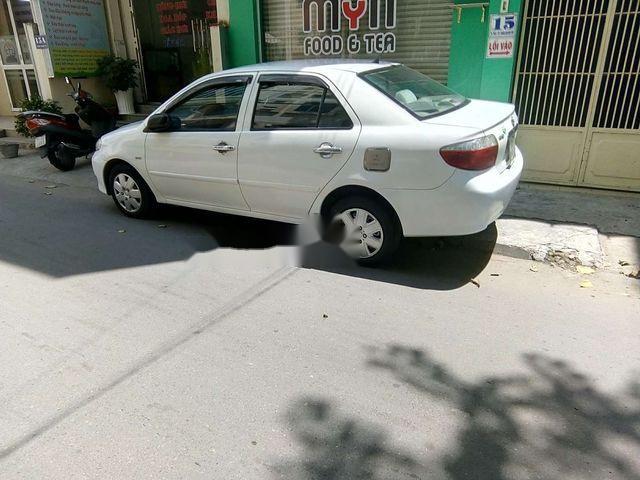 Toyota Vios 1.5 2004 - Bán Toyota Vios 1.5năm 2004, màu trắng chính chủ, 195 triệu