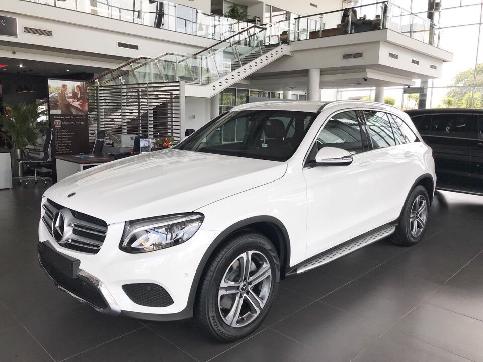 Mercedes-Benz Smart  GLC 200 2018 - Bán Mercedes GLC 200 2018 mới ra mắt tại Việt Nam, giao ngay