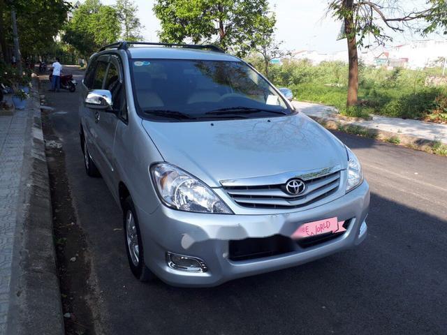 Toyota Innova   G  2011 - Bán Toyota Innova G năm sản xuất 2011, màu bạc