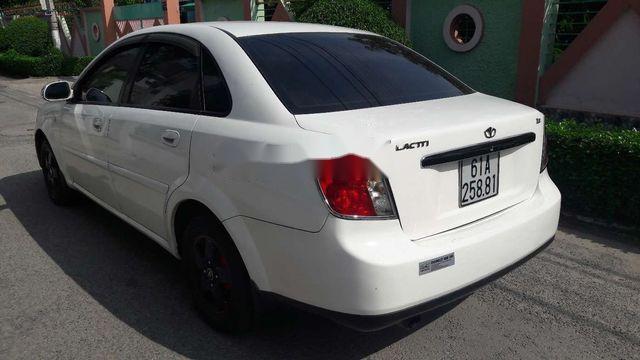 Daewoo Lacetti   1.6 EX  2005 - Cần bán gấp Daewoo Lacetti 1.6 EX năm 2005, màu trắng xe gia đình