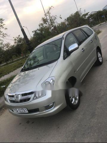 Toyota Innova 2008 - Cần bán gấp Toyota Innova sản xuất 2008, màu ghi vàng 