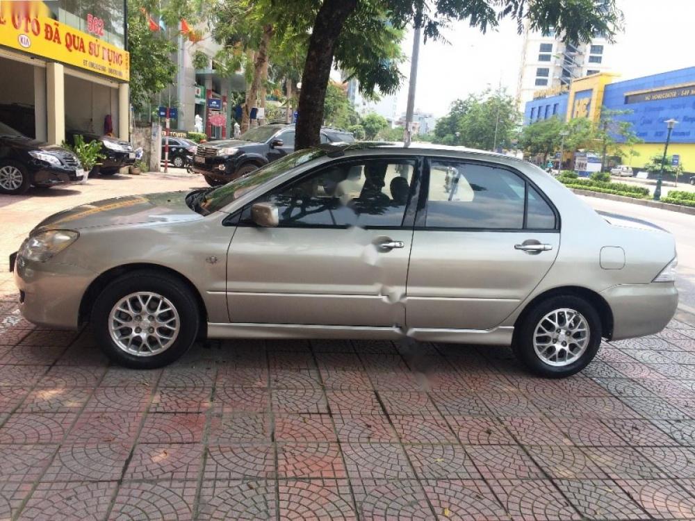 Mitsubishi Lancer 1.6 GLX AT 2004 - Salon bán Mitsubishi Lancer 1.6 GLX AT 2004, màu vàng cát