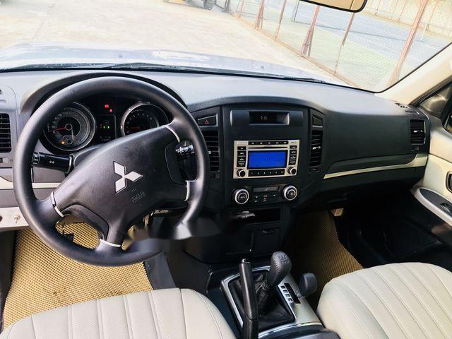 Mitsubishi Pajero 2007 - Bán xe Mitsubishi Pajero đời 2008, màu bạc  