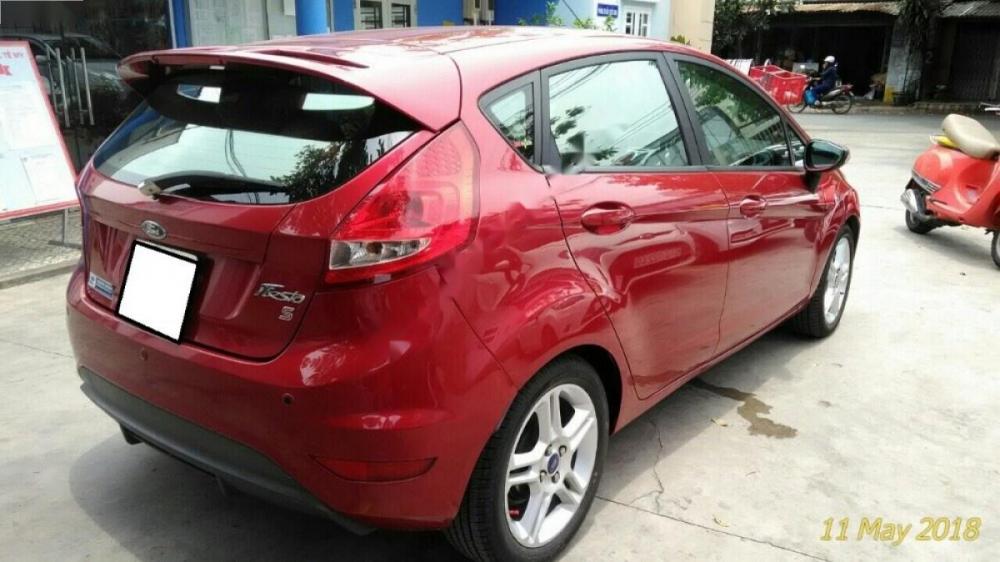 Ford Fiesta S 1.6 AT 2011 - Bán Ford Fiesta S 1.6 AT đời 2011, màu đỏ, 350 triệu