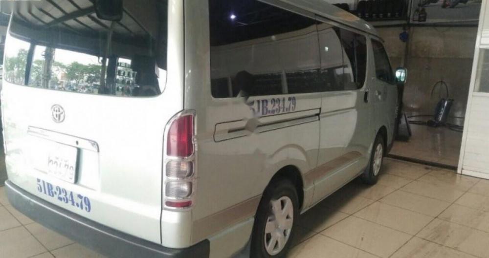 Toyota Hiace 2011 - Bán ô tô Toyota Hiace 2011, giá chỉ 328 triệu