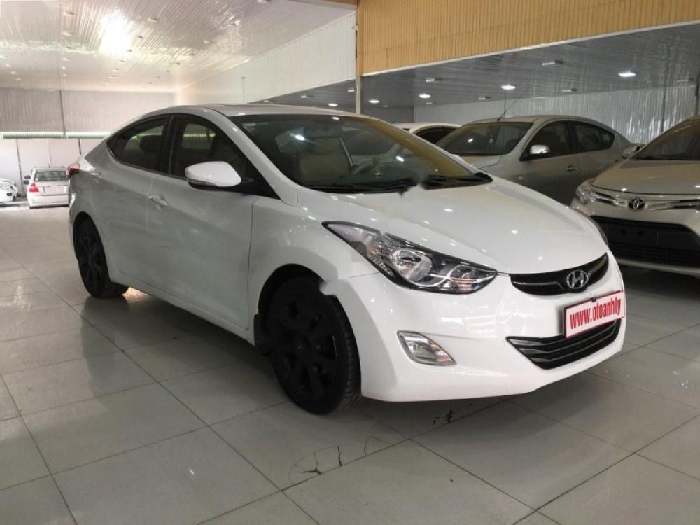 Hyundai Elantra 2011 - Salon bán Hyundai Elantra đời 2011, màu trắng, nhập khẩu