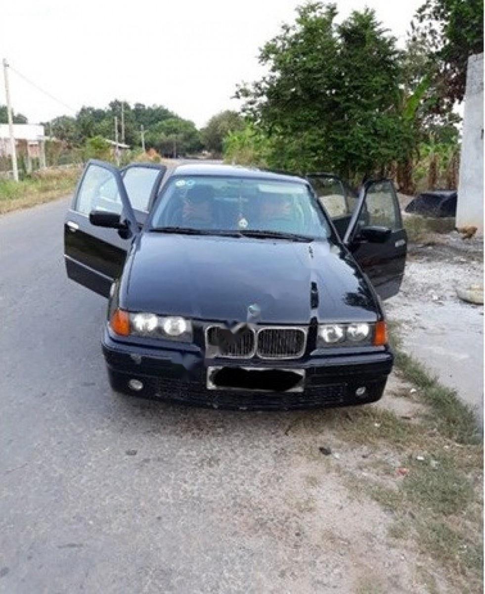 BMW 3 Series 320i 1996 - Bán BMW 3 Series 320i 1996, màu đen, nhập khẩu