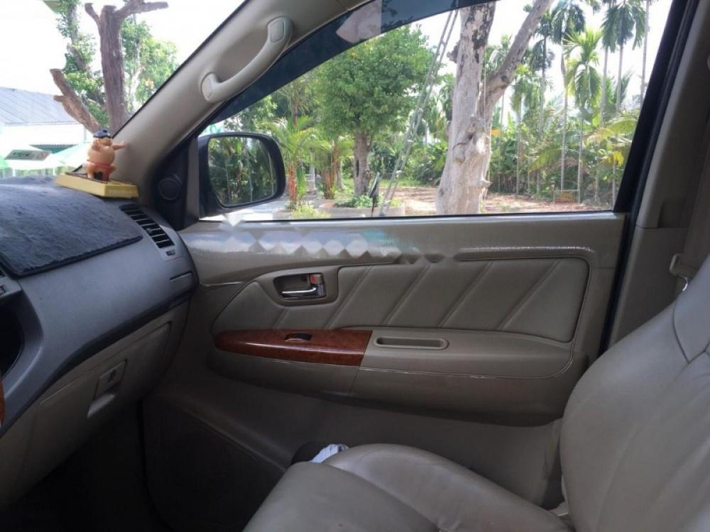 Toyota Fortuner V 2010 - Bán Toyota Fortuner V 2010, màu đen, xe nhập  