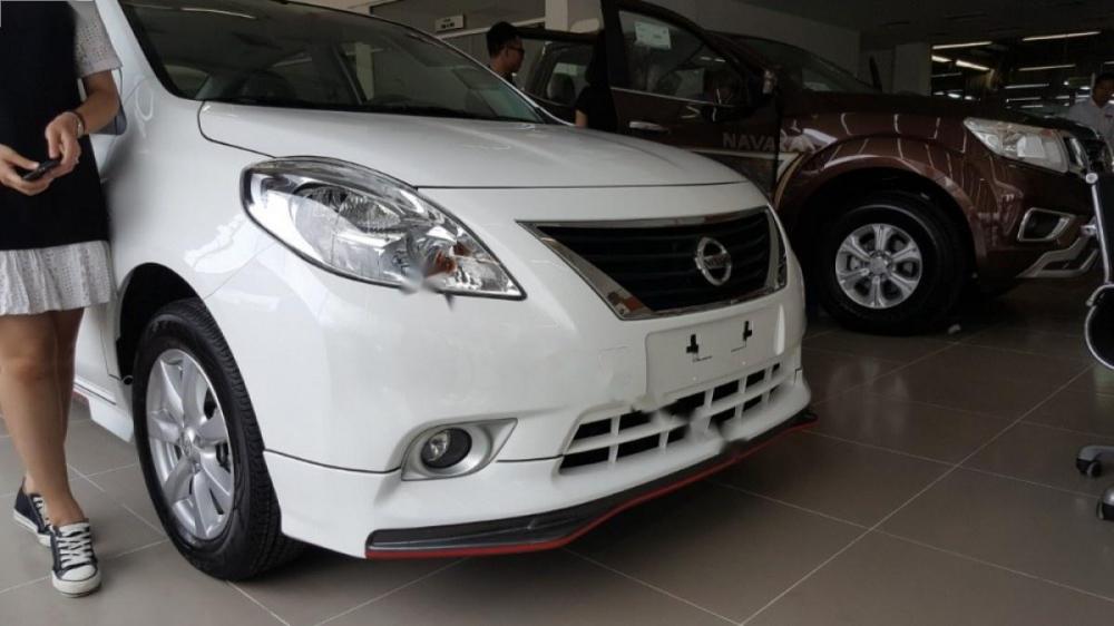 Nissan Sunny XV Premium S 2018 - Bán Nissan Sunny XV 1.5L AT sản xuất 2018, màu trắng