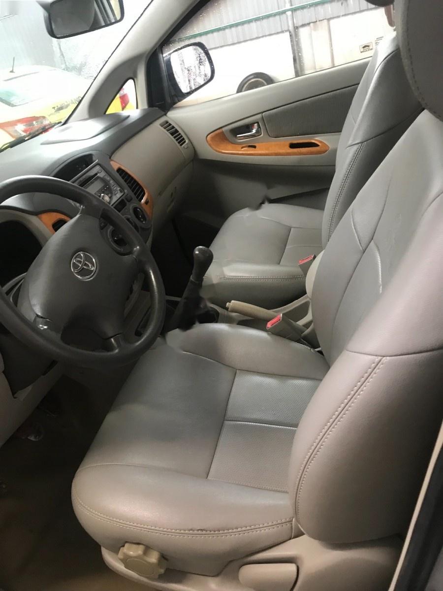 Toyota Innova 2008 - Chính chủ bán Toyota Innova đời 2008, màu bạc