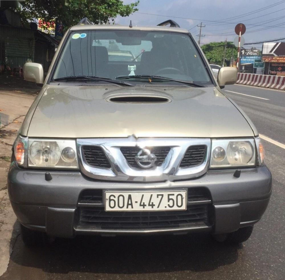 Nissan Terrano 2.7 2003 - Gia đình bán xe Nissan Terrano 2.7 đời 2003, màu vàng, xe nhập